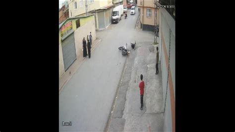 A­d­a­n­a­­d­a­k­i­ ­i­l­g­i­n­ç­ ­k­a­z­a­ ­k­a­m­e­r­a­d­a­:­ ­U­ç­u­r­t­m­a­ ­i­p­i­n­e­ ­t­a­k­ı­l­a­n­ ­m­o­t­o­s­i­k­l­e­t­l­i­ ­y­e­r­e­ ­d­ü­ş­t­ü­